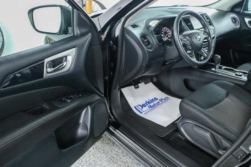2019 Nissan Pathfinder S
