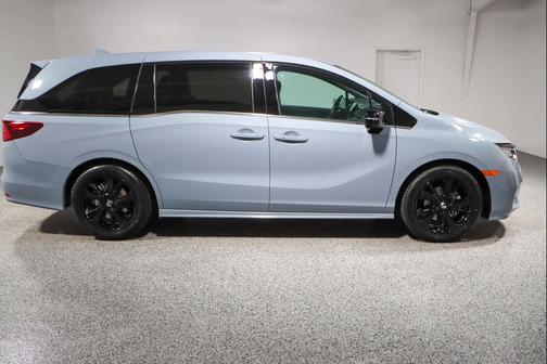 Blue 2024 Honda Odyssey Sport