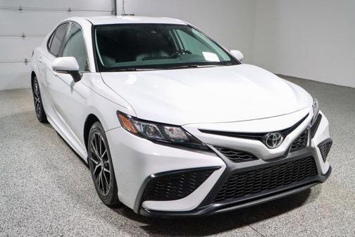 Ice Edge 2023 Toyota Camry SE