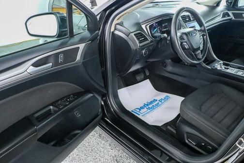 2020 Ford Fusion Hybrid SE