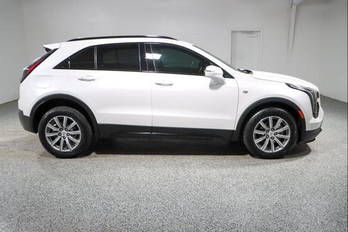 Crystal White Tricoat 2023 Cadillac XT4 Sport
