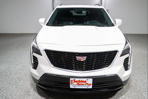 Crystal White Tricoat 2023 Cadillac XT4 Sport