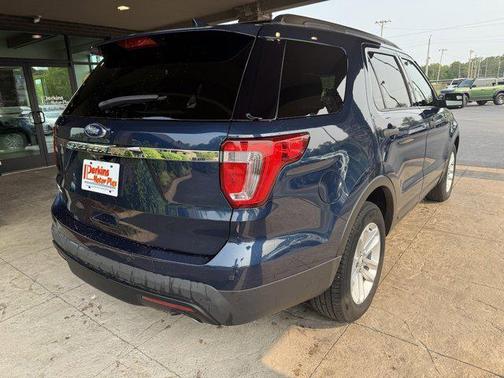 2017 Ford Explorer Base