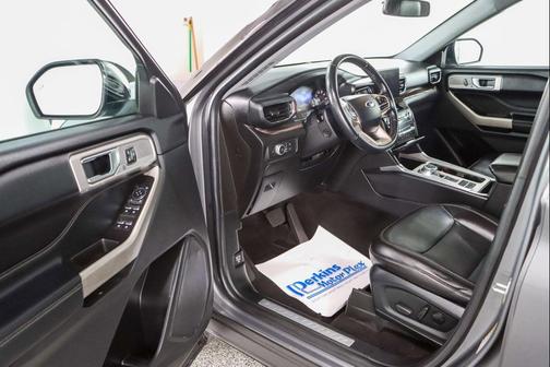 Carbonized Gray Metallic 2022 Ford Explorer Limited