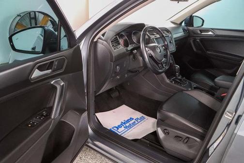 2019 Volkswagen Tiguan 2.0T SEL R-Line Black