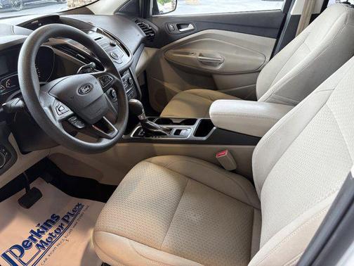 White 2017 Ford Escape SE
