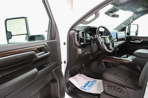 2024 Chevrolet Silverado 3500 LT