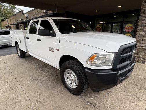 2018 RAM 2500 Tradesman Crew Cab 4x2 8' Box