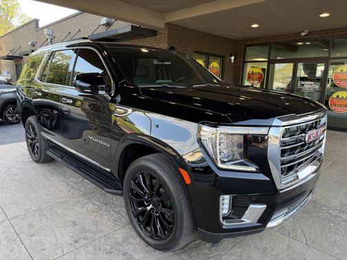 2023 GMC Yukon SLT