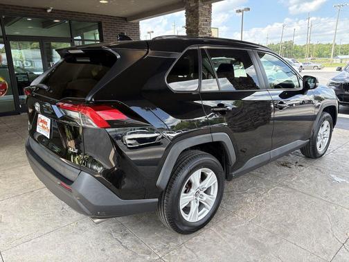 Midnight Black Metallic 2021 Toyota RAV4 XLE