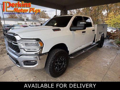 2023 RAM 2500 Big Horn Crew Cab 4x4 8' Box