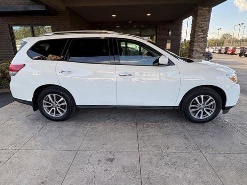 2015 Nissan Pathfinder SV