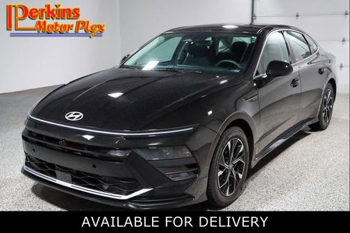 Onyx Black 2024 Hyundai SONATA SEL