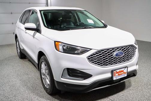 White 2024 Ford Edge SEL