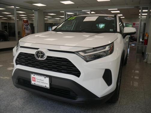 2025 Toyota RAV4 XLE