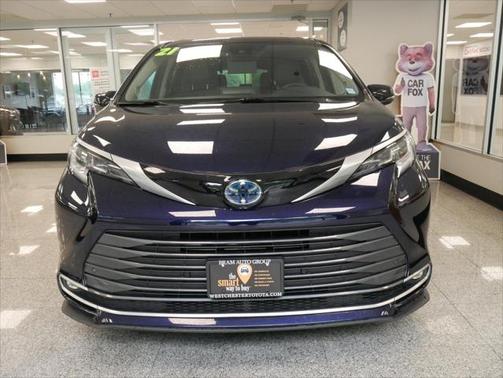 2021 Toyota Sienna Limited 7-Passenger