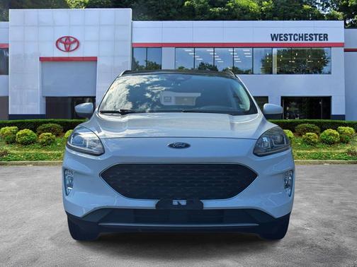 Oxford White 2022 Ford Escape SEL