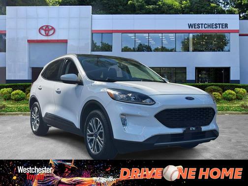 Oxford White 2022 Ford Escape SEL