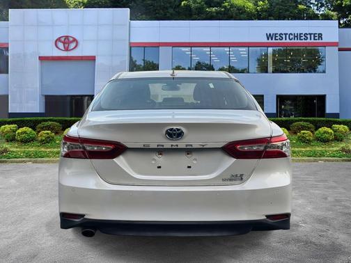 2018 Toyota Camry Hybrid XLE