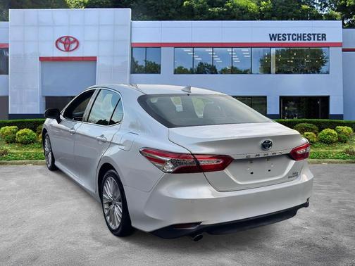 2018 Toyota Camry Hybrid XLE