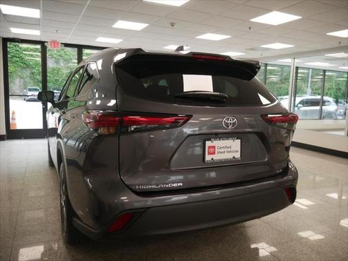 2025 Toyota Highlander Hybrid XLE
