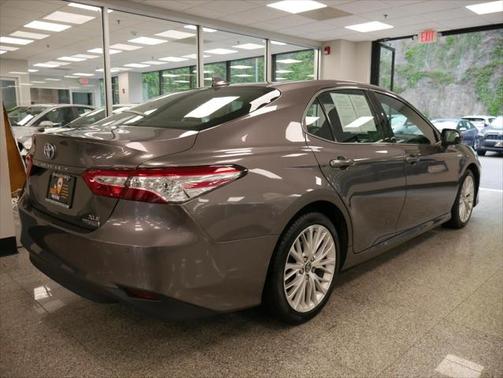 2018 Toyota Camry Hybrid XLE