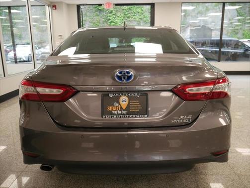 2018 Toyota Camry Hybrid XLE