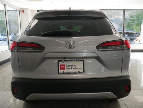 2022 Toyota Corolla Cross XLE