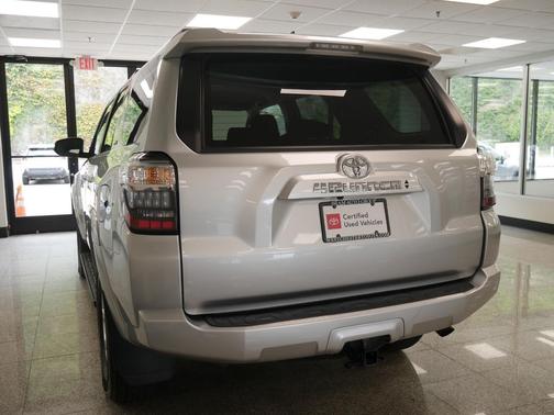 2024 Toyota 4Runner SR5