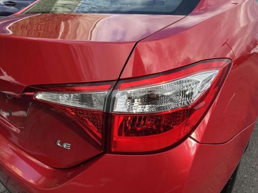 2016 Toyota Corolla LE Plus