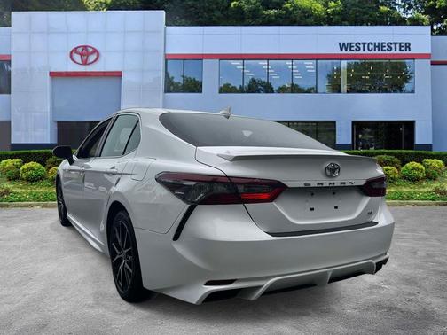 White 2022 Toyota Camry SE