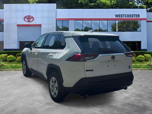 Ice Cap 2023 Toyota RAV4 LE