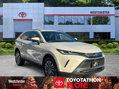 2022 Toyota Venza XLE