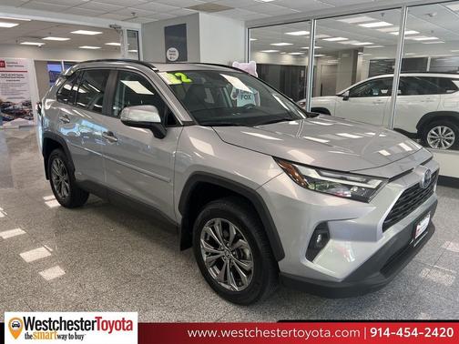2022 Toyota RAV4 Hybrid XLE Premium