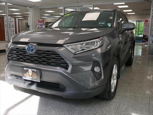 2021 Toyota RAV4 Hybrid XLE