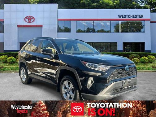 2021 Toyota RAV4 Hybrid XLE