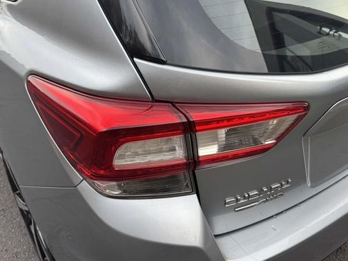 2017 Subaru Impreza 2.0i Sport