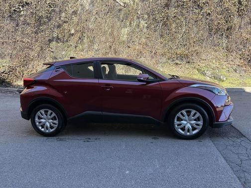 Ruby Flare Pearl 2019 Toyota C-HR LE