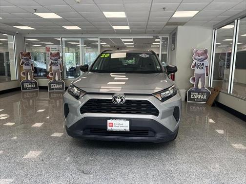 2020 Toyota RAV4 LE