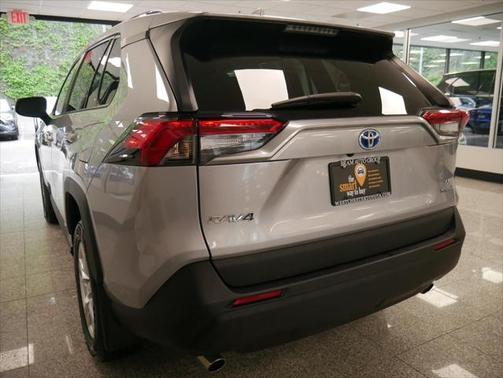 2021 Toyota RAV4 Hybrid LE