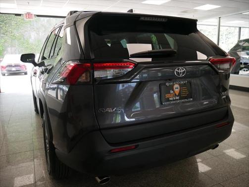2021 Toyota RAV4 Hybrid LE