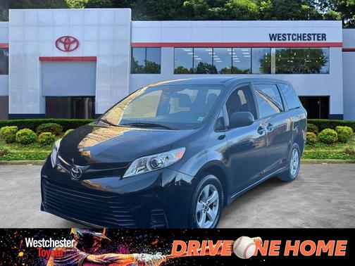 2020 Toyota Sienna SE