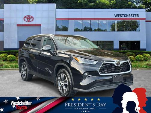 2025 Toyota Highlander XLE