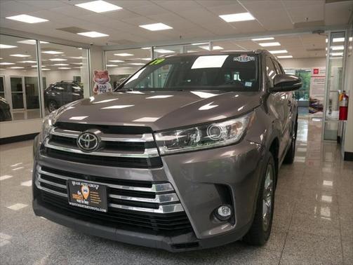2019 Toyota Highlander Limited Platinum