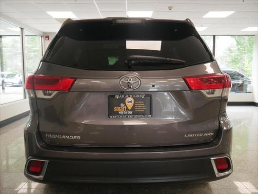 2019 Toyota Highlander Limited Platinum