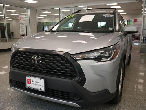 2023 Toyota Corolla Cross LE
