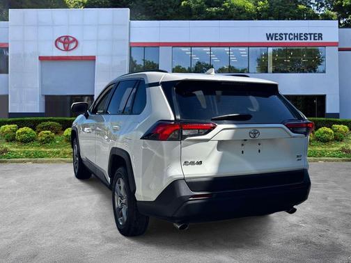 Ice Cap 2025 Toyota RAV4 XLE