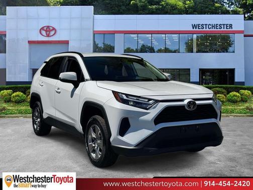Ice Cap 2025 Toyota RAV4 XLE