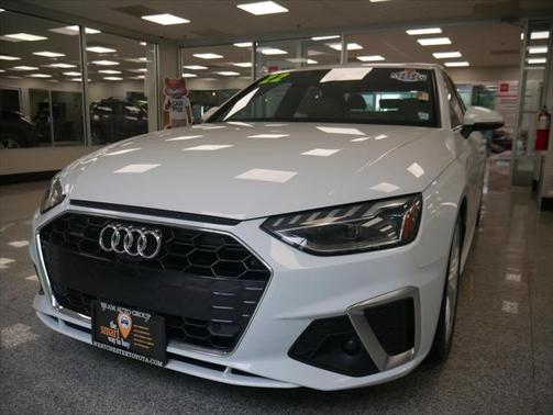 2022 Audi A4 45 S line Premium Plus