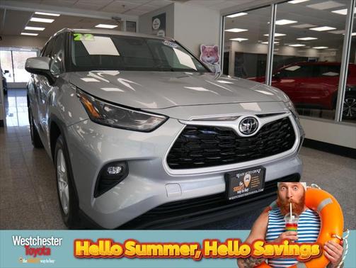 2022 Toyota Highlander LE
